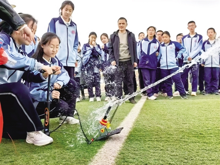 ��ʱ����������ѧ�Ŀ�ѧ���ۻ